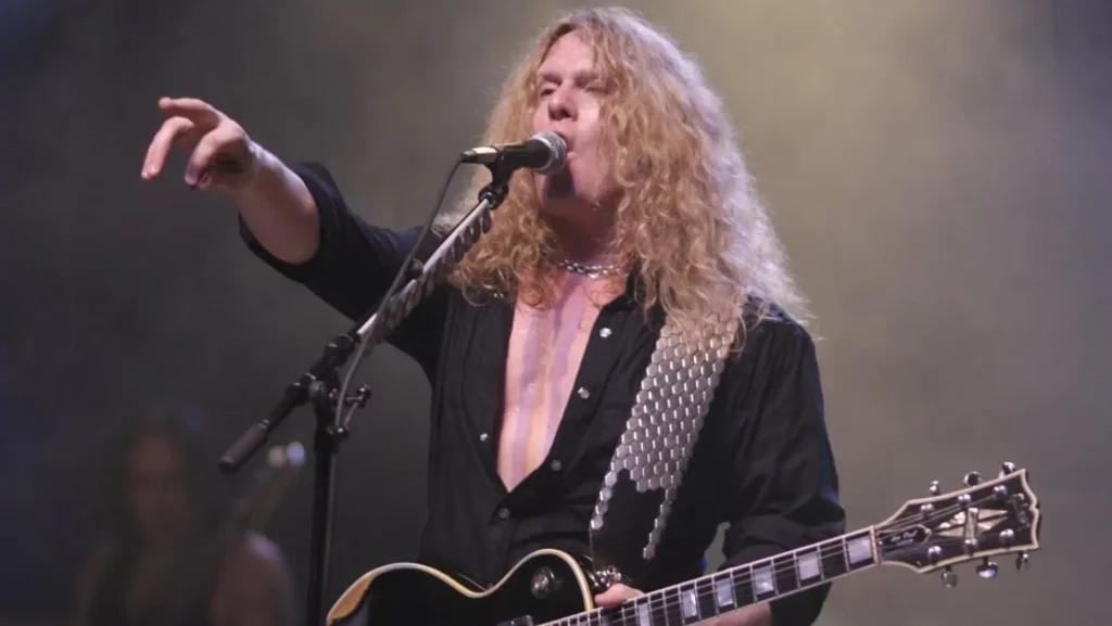 John Sykes guitar player